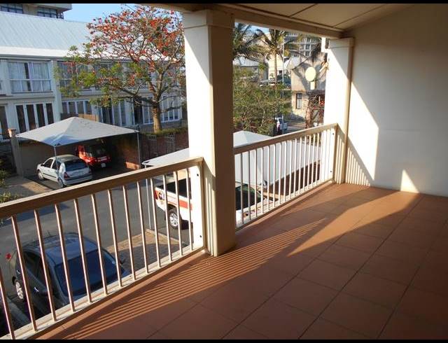 2 BEDROOM APARTMENT TO LET IN POINT WATERFRONT